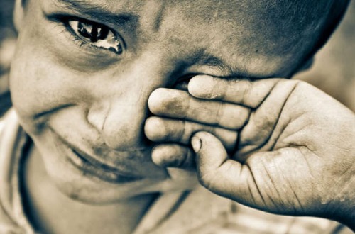 寶寶為什么愛哭?慢慢可要注意